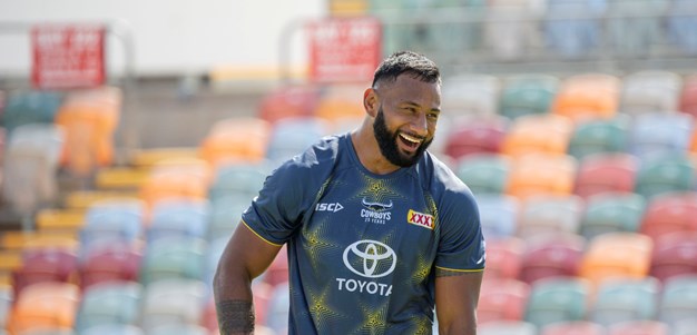 Cowboys re-sign forward trio