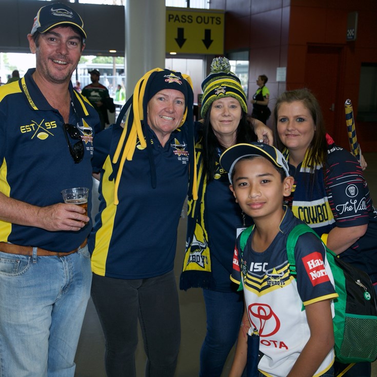 Fan gallery: Round 9 v Rabbitohs