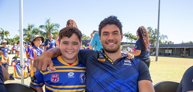 Laurie Spina Shield signing session in 2019