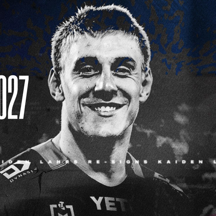 Cowboys re-sign Lahrs