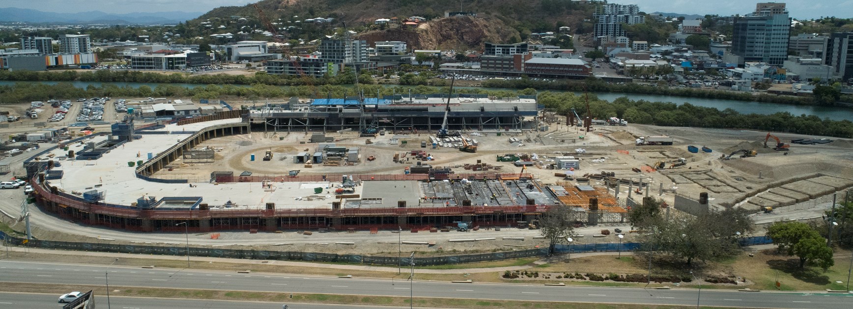 North Queensland Stadium project site looking west towards Castle Hill (image taken by drone 12 October 2018) © Queensland Department of Housing and Public Works